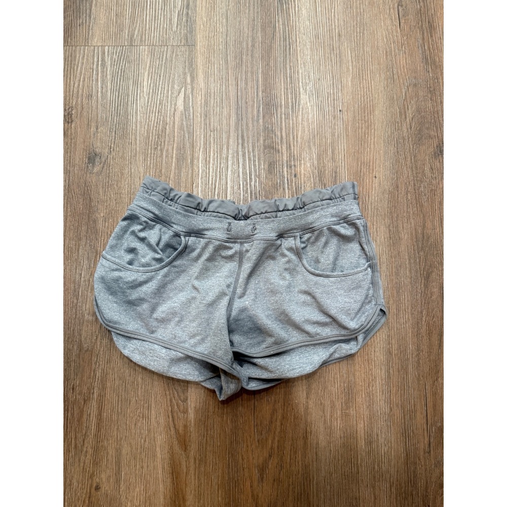 Lululemon Womens Heathered Gray Athletic Shorts Layered Waist Pockets Size 4